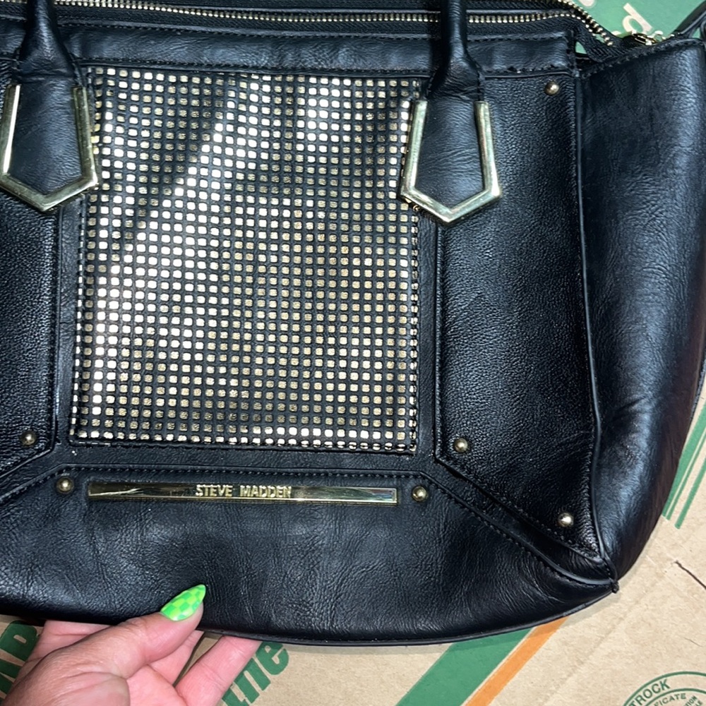 Steve Madden - Picture 2 of 6